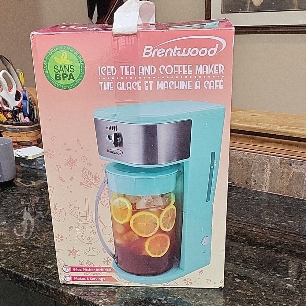 Brentwood KT-2150BL Iced Tea and Coffee Maker with 64 Ounce Pitcher,